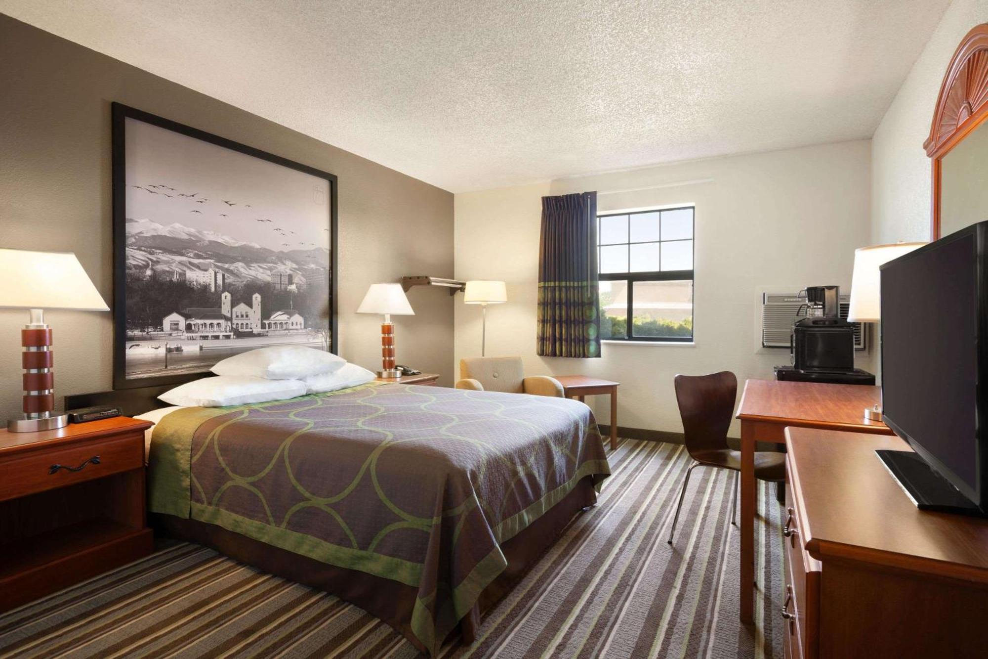 Hotel Super 8 By Wyndham Colorado Springs/Afa Area Esterno foto